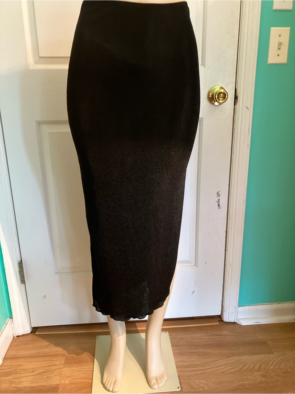 Edikted Black Midi Pencil Skirt